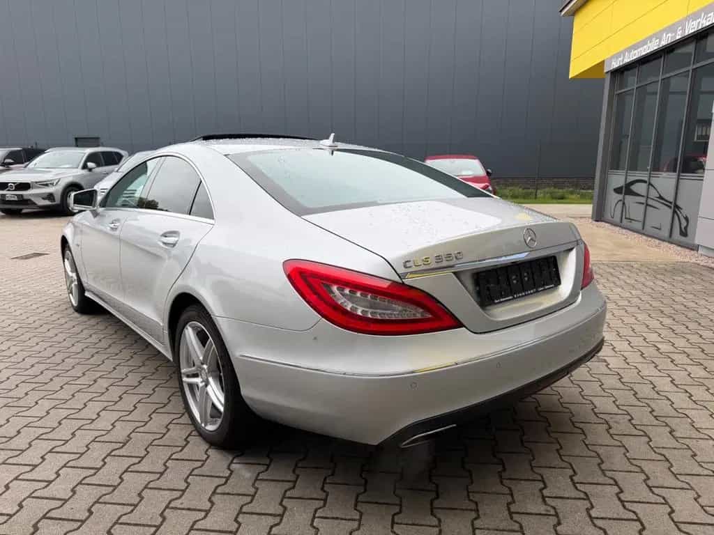 Mercedes-Benz CLS 350 LEDER/NAVI/SCHIEBEDACH/SHZ/MEMORY* 04/2013-photo-3