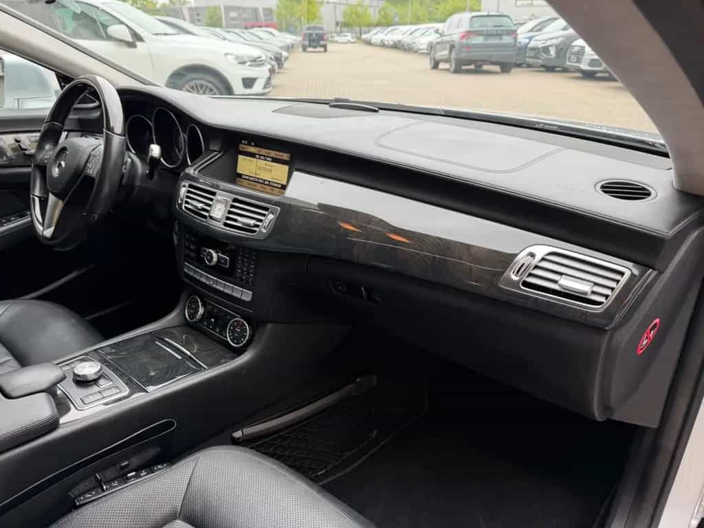 Mercedes-Benz CLS 350 LEDER/NAVI/SCHIEBEDACH/SHZ/MEMORY* 04/2013-photo-30
