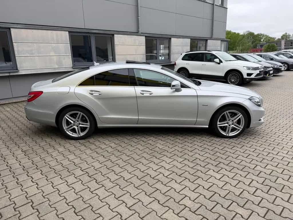 Mercedes-Benz CLS 350 LEDER/NAVI/SCHIEBEDACH/SHZ/MEMORY* 04/2013-photo-6
