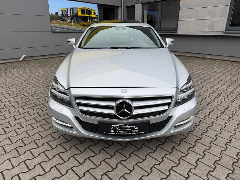 Mercedes-Benz CLS 350 LEDER/NAVI/SCHIEBEDACH/SHZ/MEMORY* 04/2013-photo-8