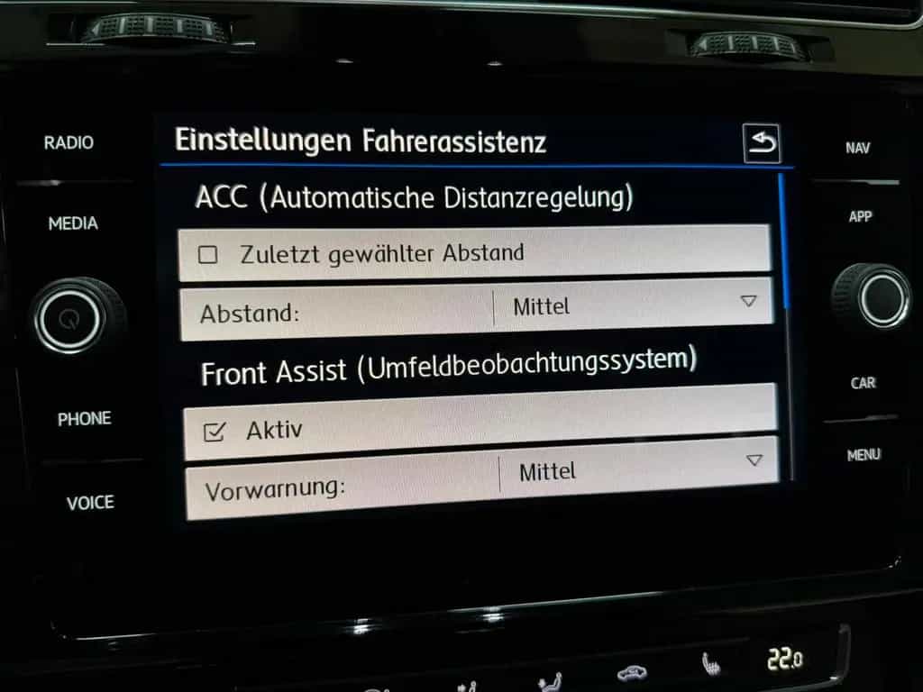 Volkswagen Golf VII Lim. R * DSG * VIRTUAL * DYNAUDIO* 07/2017-photo-27