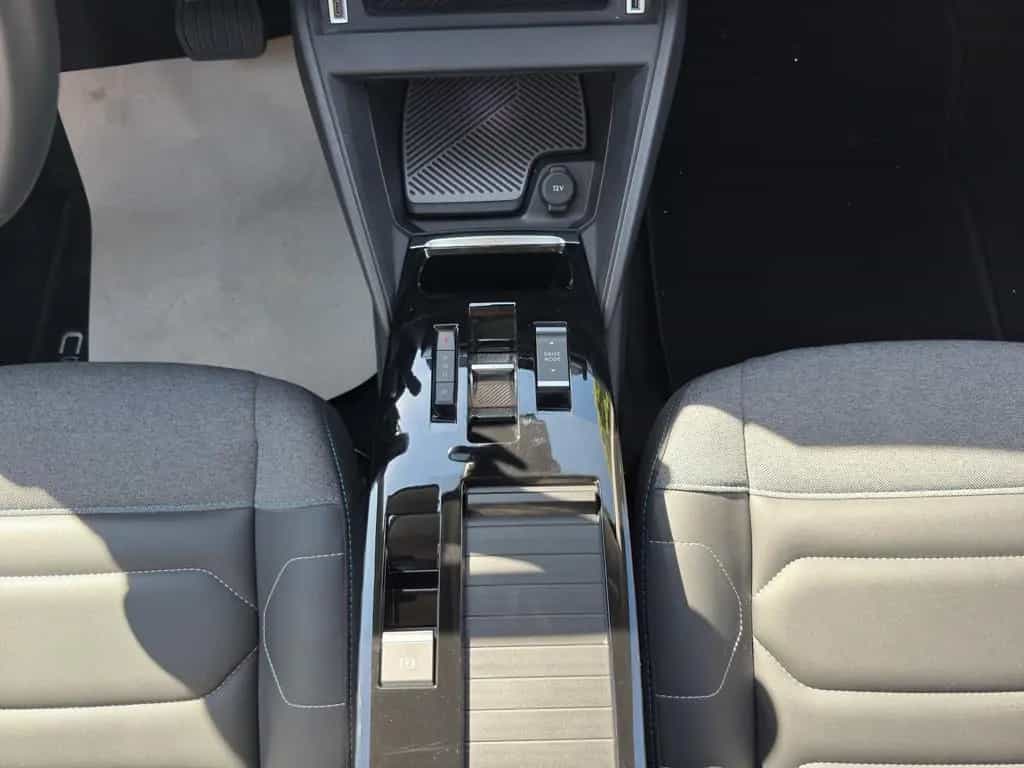 Citroën C4 Lim. 1.2 Shine 11/2023-photo-12