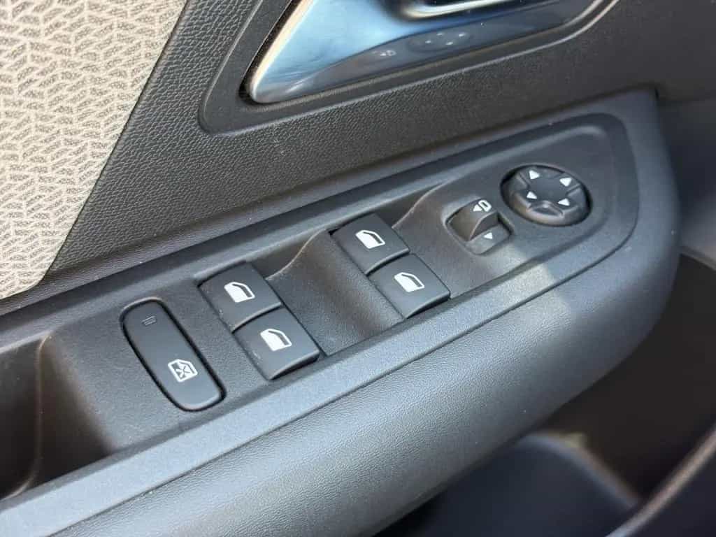 Citroën C4 Lim. 1.2 Shine 11/2023-photo-26