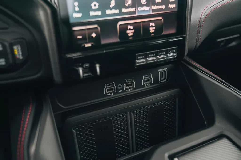 Dodge RAM 1500 CrewCab RHO - 3,0l HO wie TRX null-photo-17