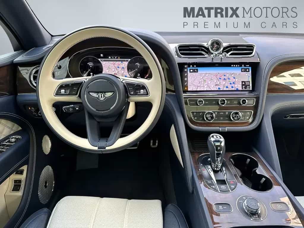 Bentley Bentayga V8 First Edition 1.Hand E-AHK NAIM 06/2021-photo-2