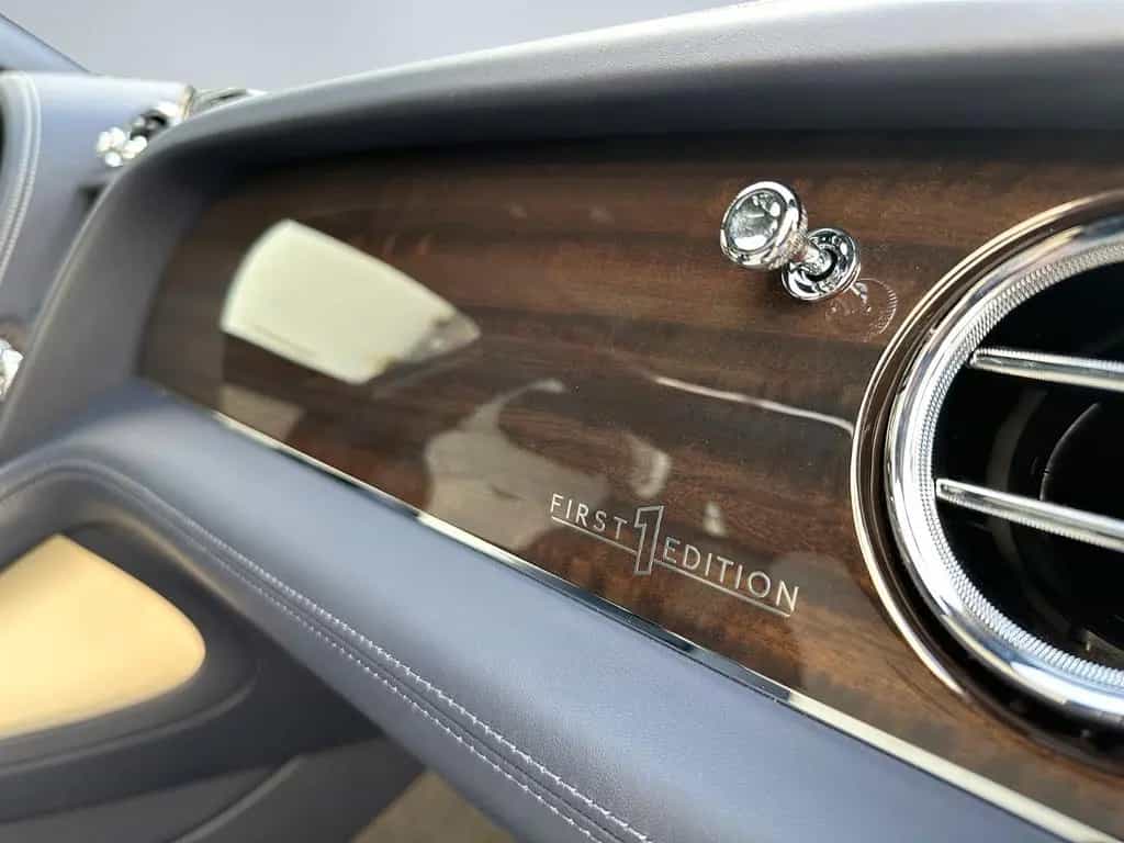 Bentley Bentayga V8 First Edition 1.Hand E-AHK NAIM 06/2021-photo-23