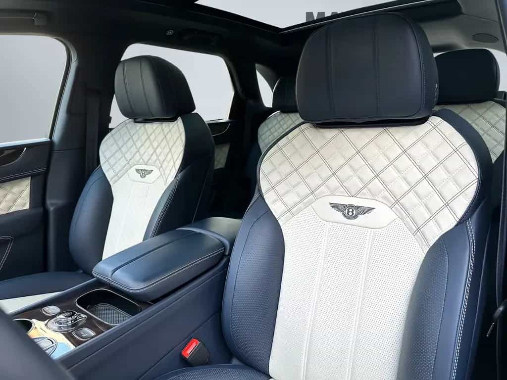 Bentley Bentayga V8 First Edition 1.Hand E-AHK NAIM 06/2021-photo-3