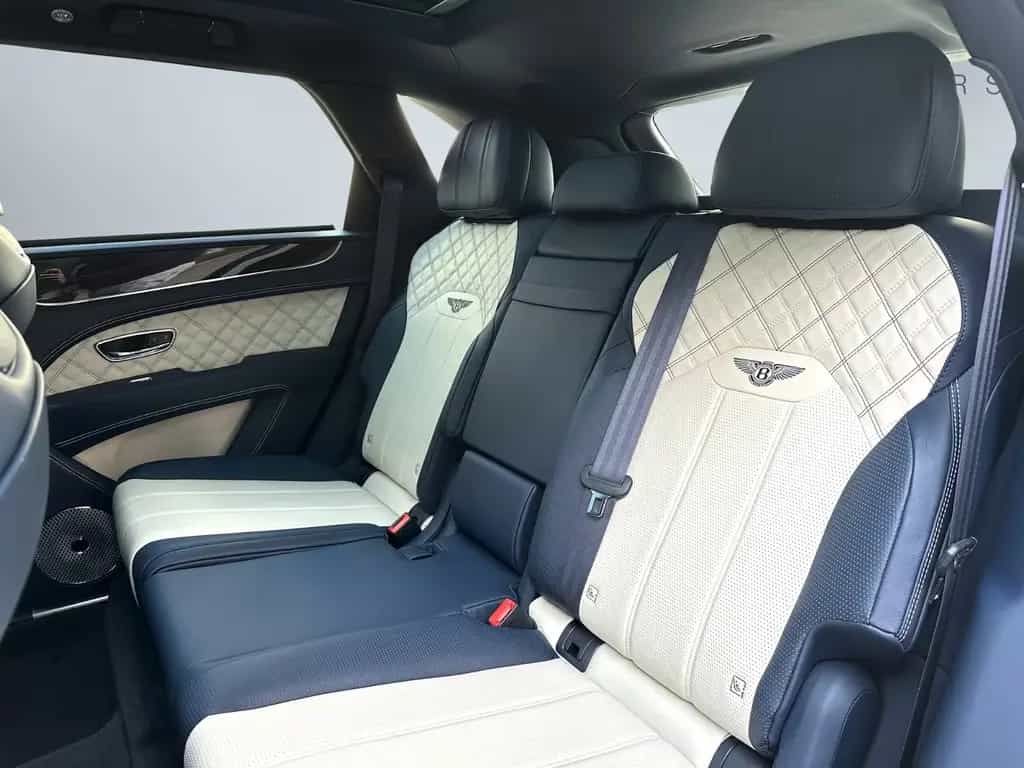 Bentley Bentayga V8 First Edition 1.Hand E-AHK NAIM 06/2021-photo-7