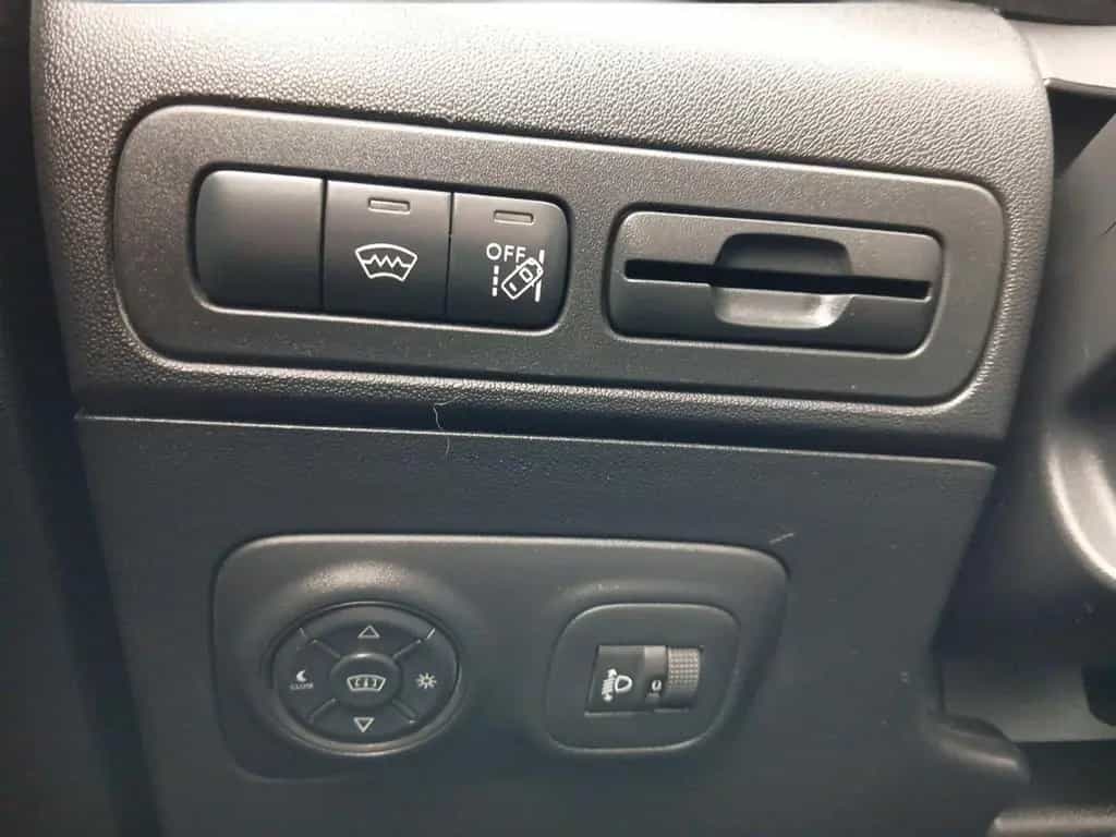 Citroën C3 Aircross Shine Pack Pure Tech 130 EAT6 03/2022-photo-23