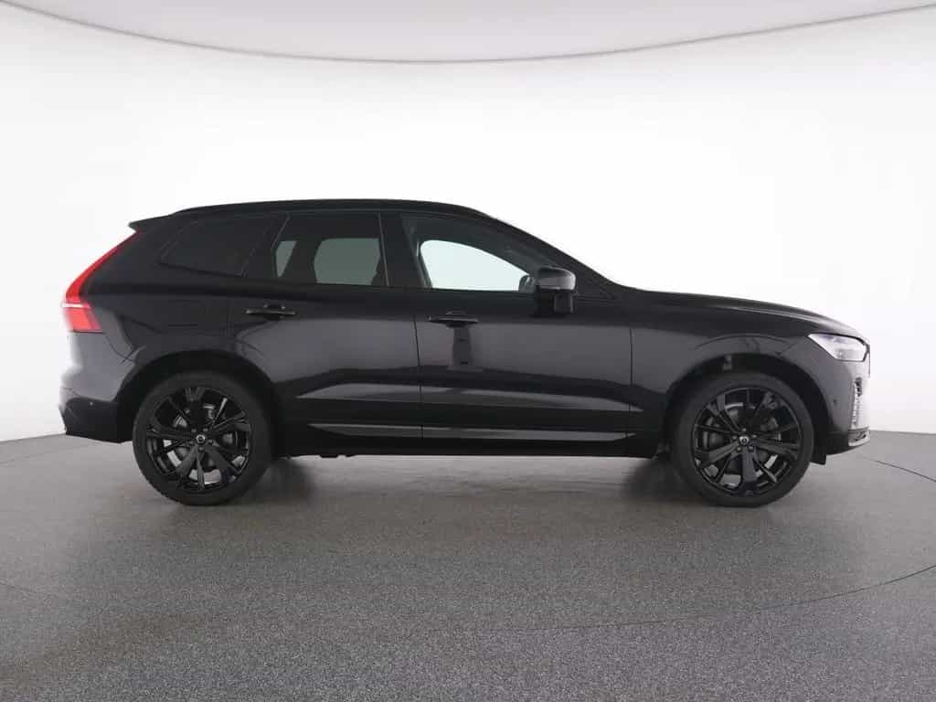 Volvo XC60 B5 AWD ULTIMATE BLACK EDITION BWSOUND+360° 04/2024-photo-11