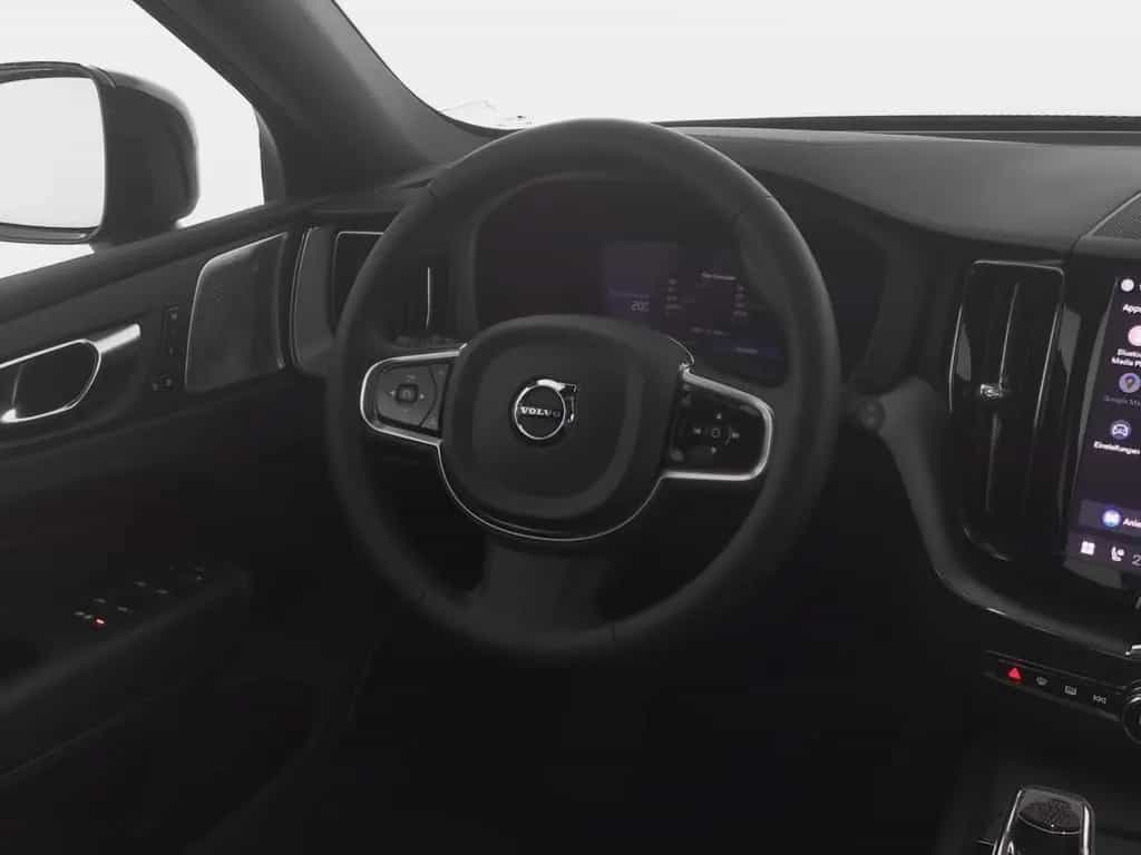 Volvo XC60 B5 AWD ULTIMATE BLACK EDITION BWSOUND+360° 04/2024-photo-4