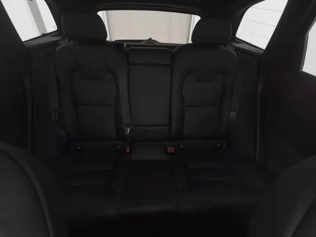 Volvo XC60 B5 AWD ULTIMATE BLACK EDITION BWSOUND+360° 04/2024-photo-5