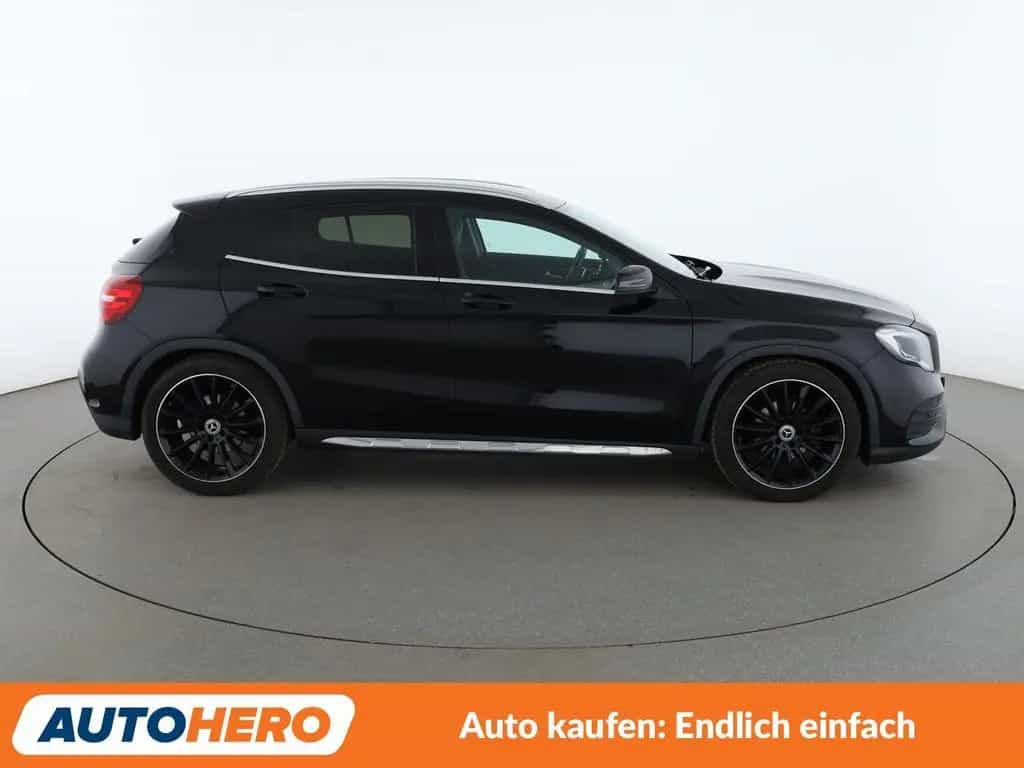 Mercedes-Benz GLA 180 AMG Line Aut.*360CAM*NAVI*LED*TEMPO* 03/2019-photo-5