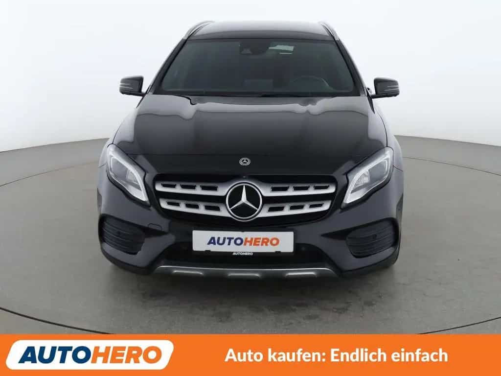 Mercedes-Benz GLA 180 AMG Line Aut.*360CAM*NAVI*LED*TEMPO* 03/2019-photo-7