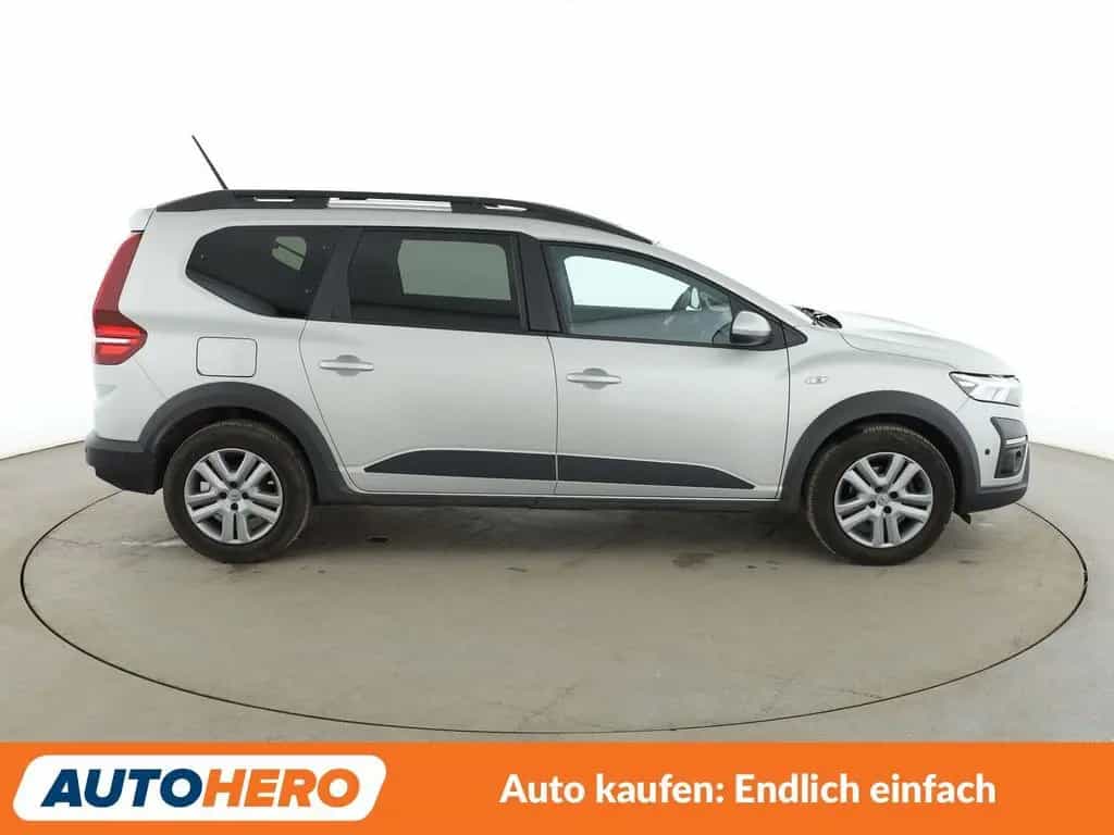 Dacia Jogger 1.0 TCe Comfort*7-SITZER*NAVI*PDC*CAM*AHK 01/2023-photo-6