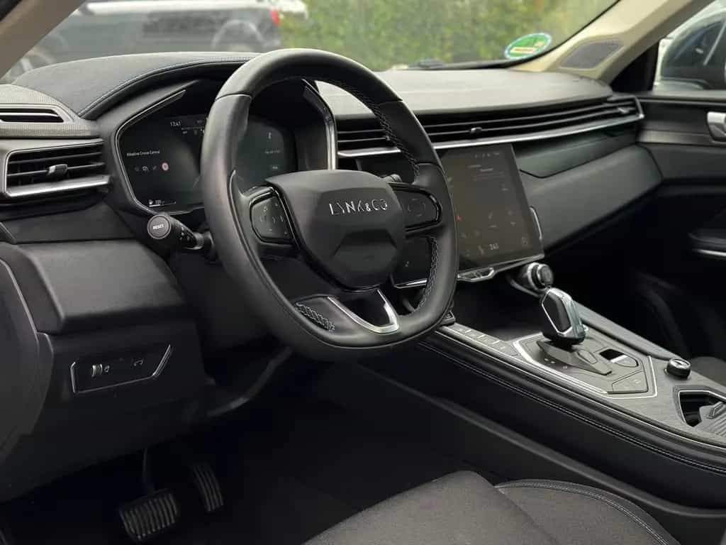 Lynk&Co 01 HEV 1.5 TGDI LED+NAVI+KAM+ACC+PANO+MEMORY+ 12/2021-photo-12