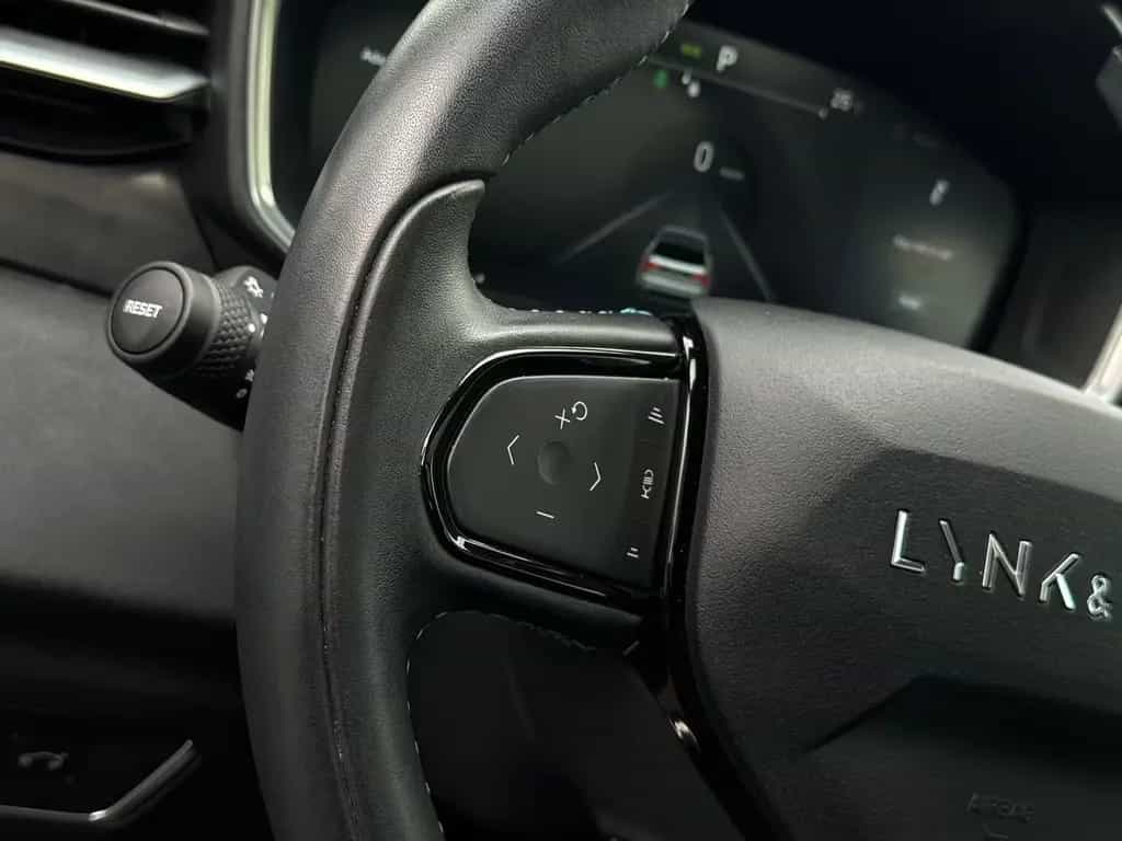 Lynk&Co 01 HEV 1.5 TGDI LED+NAVI+KAM+ACC+PANO+MEMORY+ 12/2021-photo-16