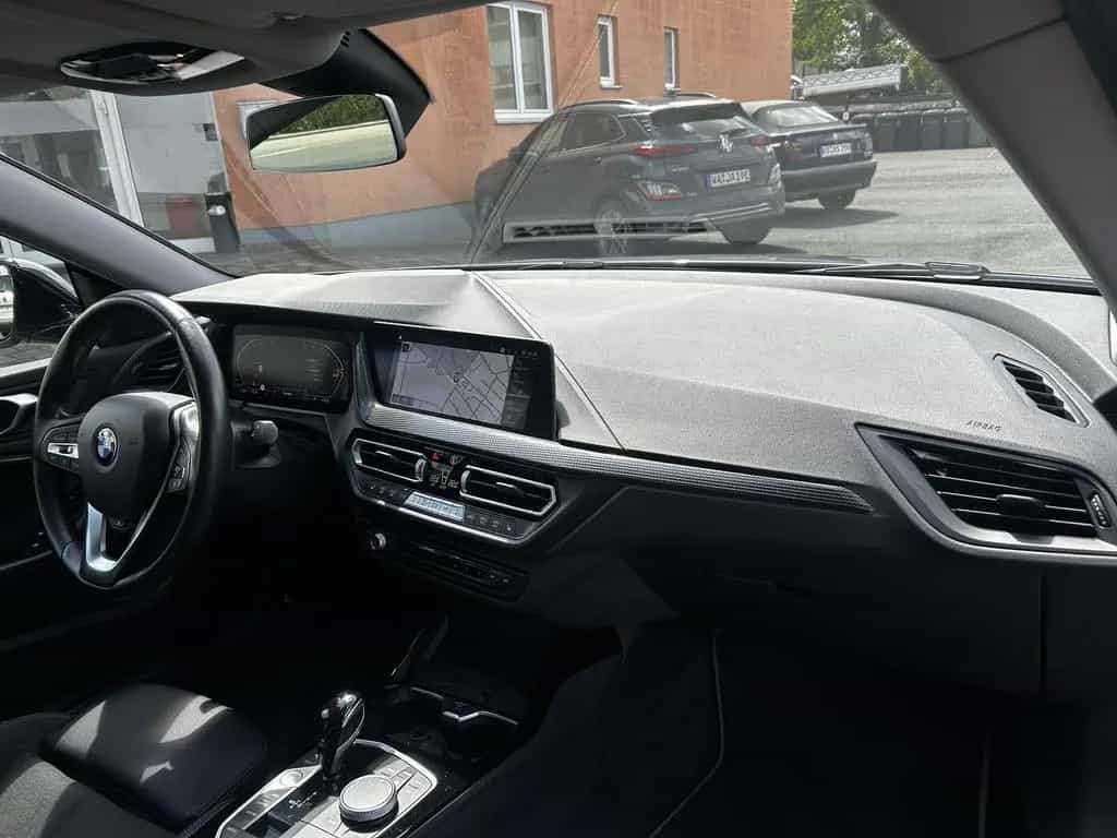 BMW 218 Gran Coupé 218d SportLine LED Komfort+ LiveCockpit Prof PDC 11/2022-photo-16