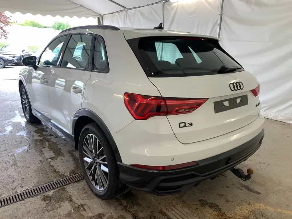 Audi Q3 35 S-Line BLACK/NAVI/MATRIX/PANO/19"/SONOS 10/2023-photo-3