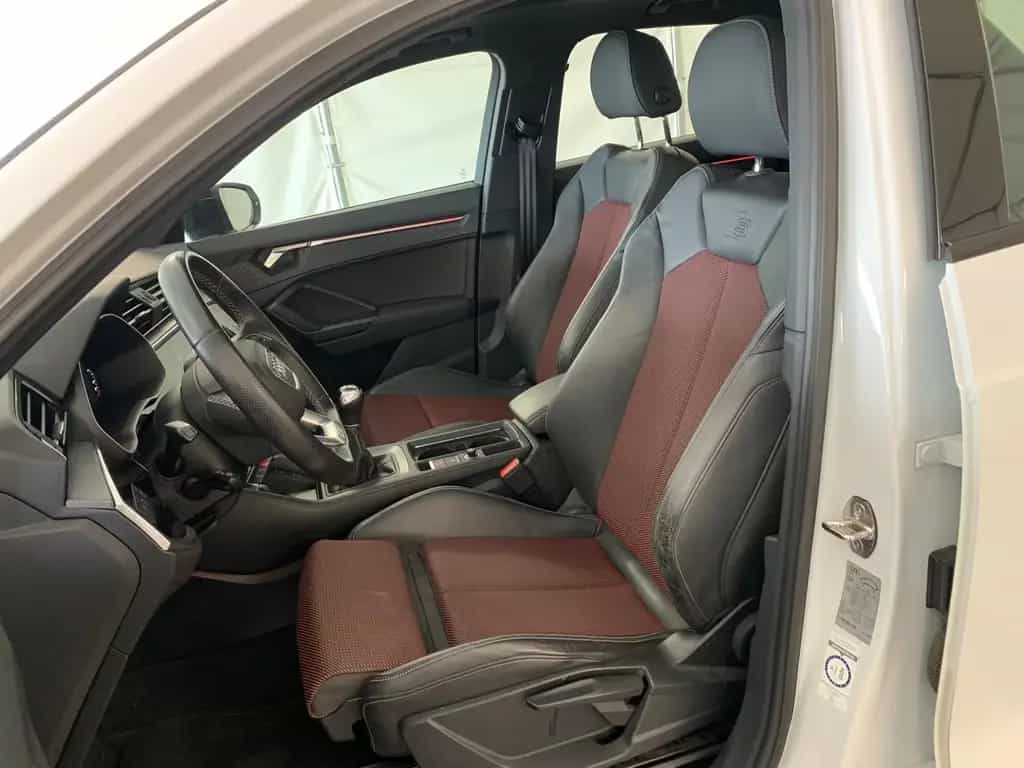 Audi Q3 35 S-Line BLACK/NAVI/MATRIX/PANO/19"/SONOS 10/2023-photo-5