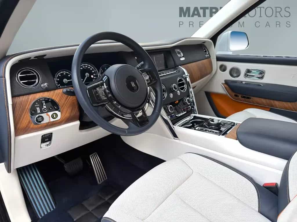 Rolls-Royce Cullinan BeSpoke Audio Massage heated&cooled 07/2021-photo-14