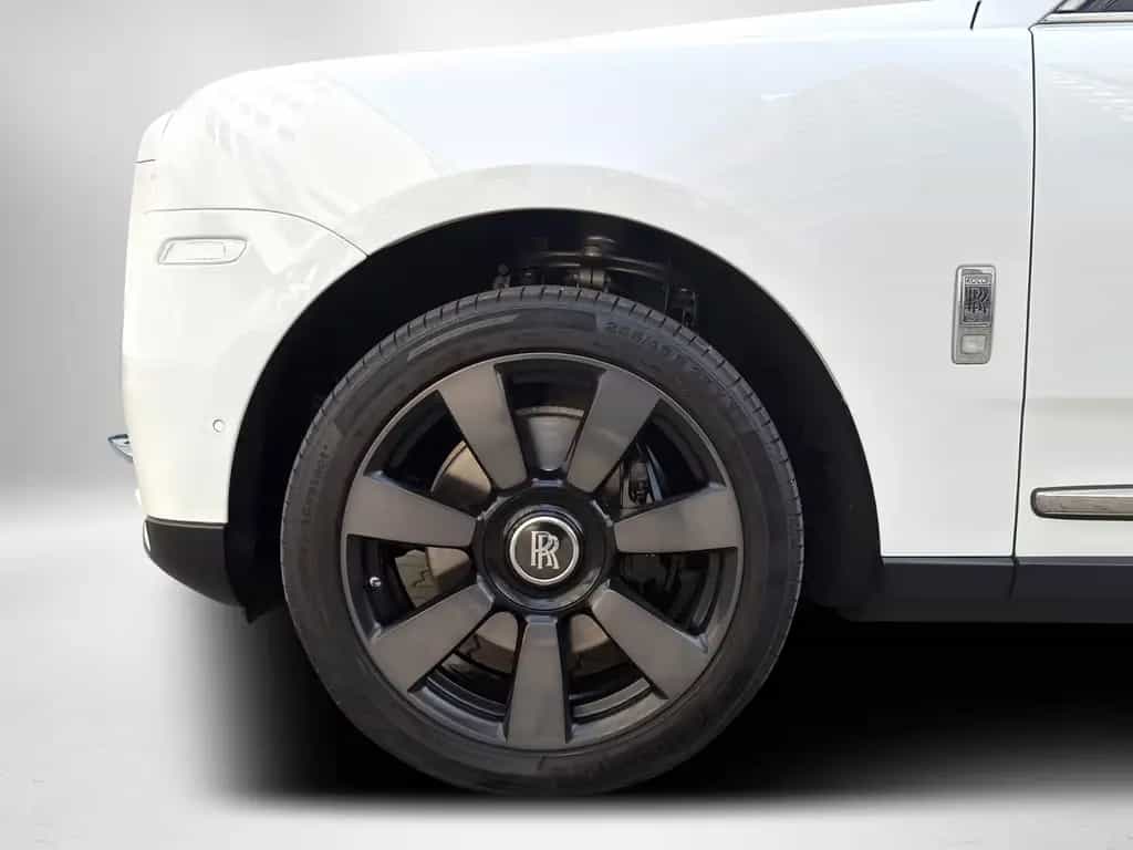 Rolls-Royce Cullinan BeSpoke Audio Massage heated&cooled 07/2021-photo-16