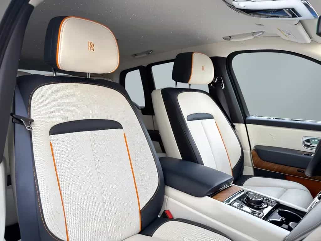 Rolls-Royce Cullinan BeSpoke Audio Massage heated&cooled 07/2021-photo-18