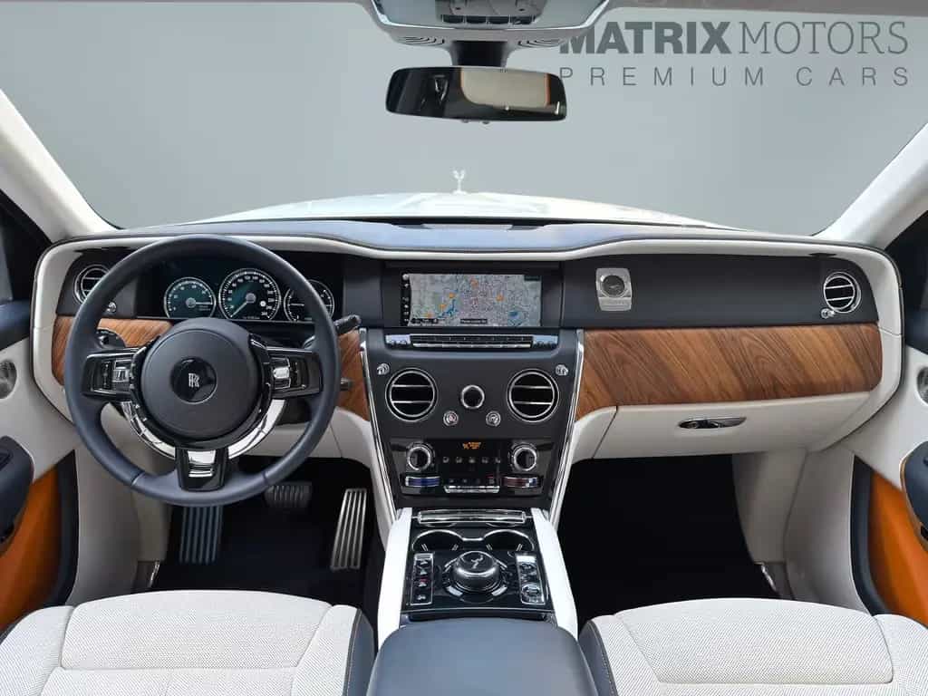 Rolls-Royce Cullinan BeSpoke Audio Massage heated&cooled 07/2021-photo-2