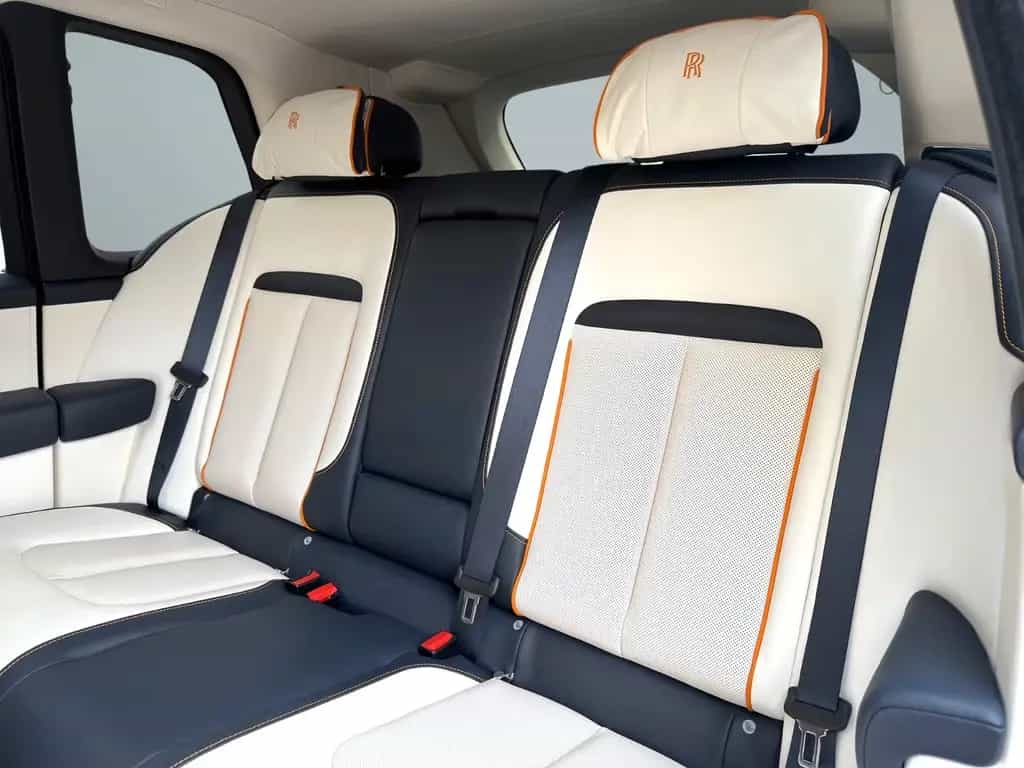 Rolls-Royce Cullinan BeSpoke Audio Massage heated&cooled 07/2021-photo-7