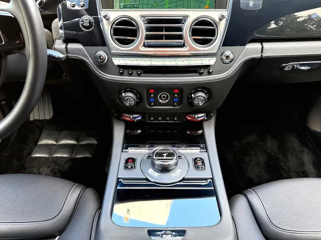 Rolls-Royce Ghost BeSpoke Massage Theatre NightVision 12/2017-photo-19