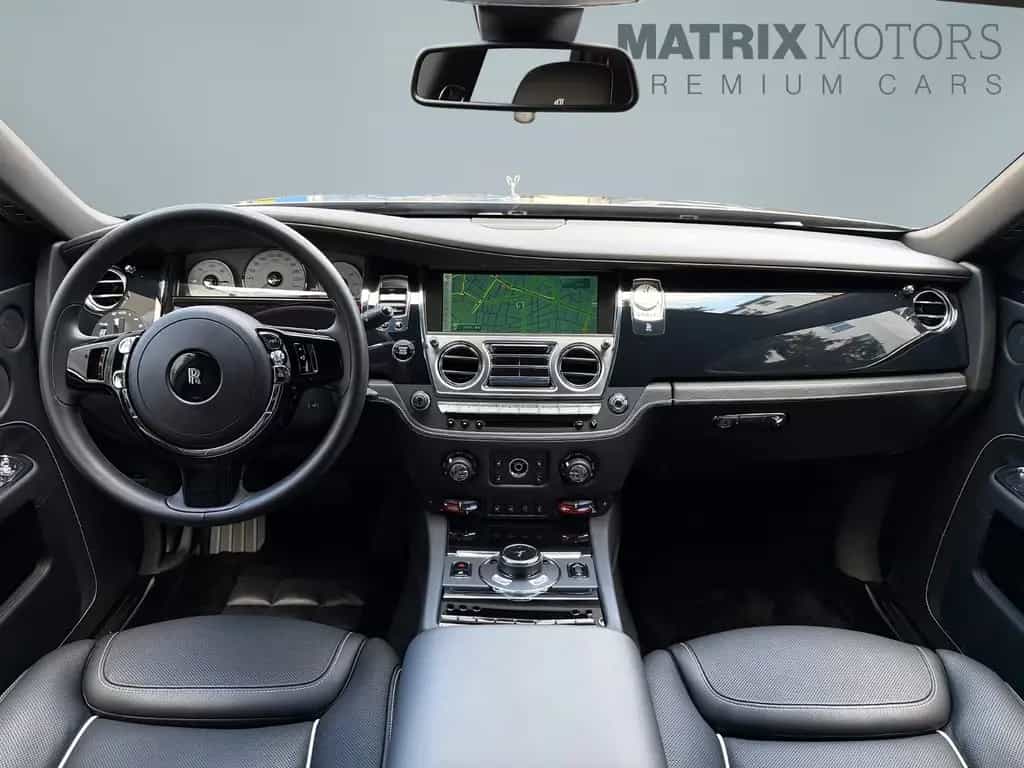 Rolls-Royce Ghost BeSpoke Massage Theatre NightVision 12/2017-photo-2