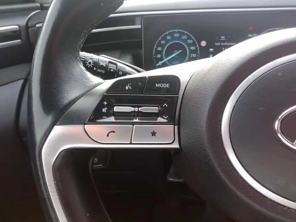 Hyundai TUCSON 2WD/NAVI/KAM/LED/KEYLESS/DAB/SPUR 10/2021-photo-24