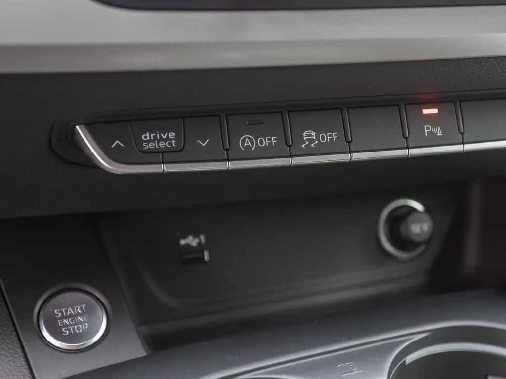 Audi A4 Avant Advanced 45TFSI qu Stronic Navi LED ACC 02/2022-photo-18