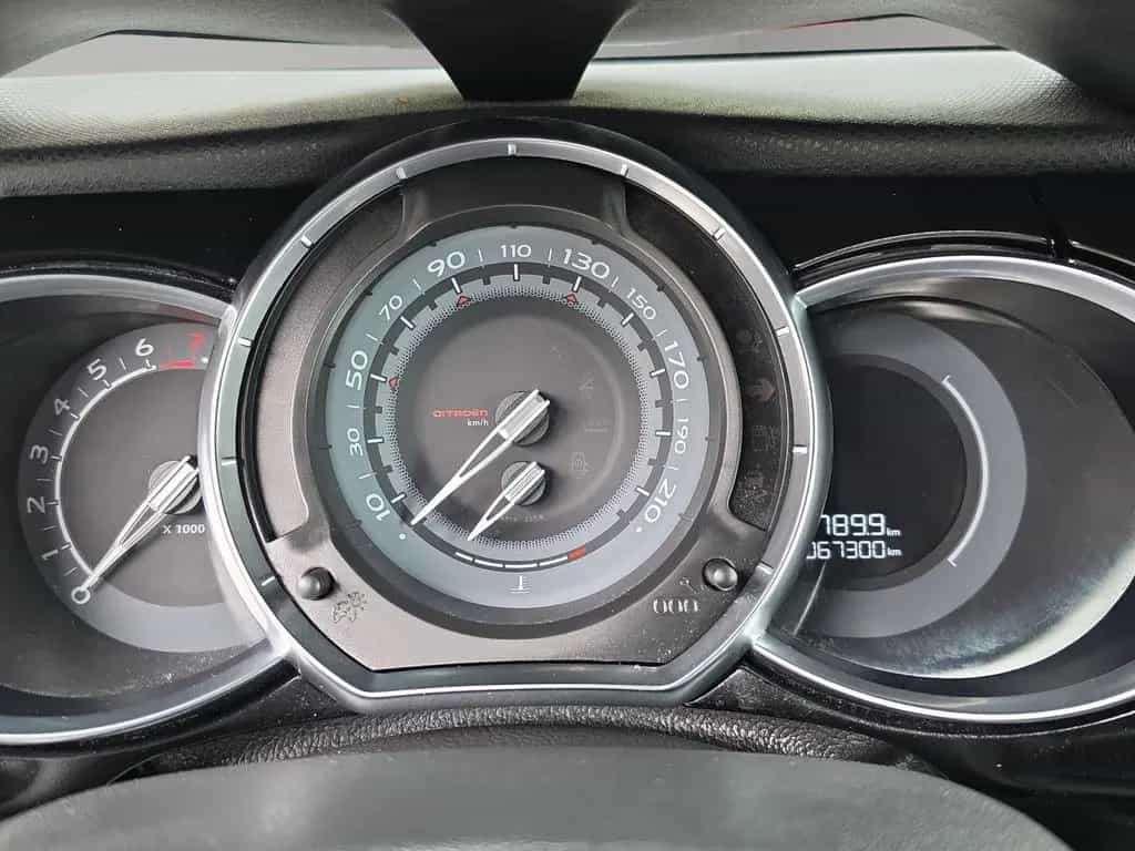 Citroën DS3 SoChic SPORTPAKET KLIMA PDC TEMPOMAT 06/2014-photo-10