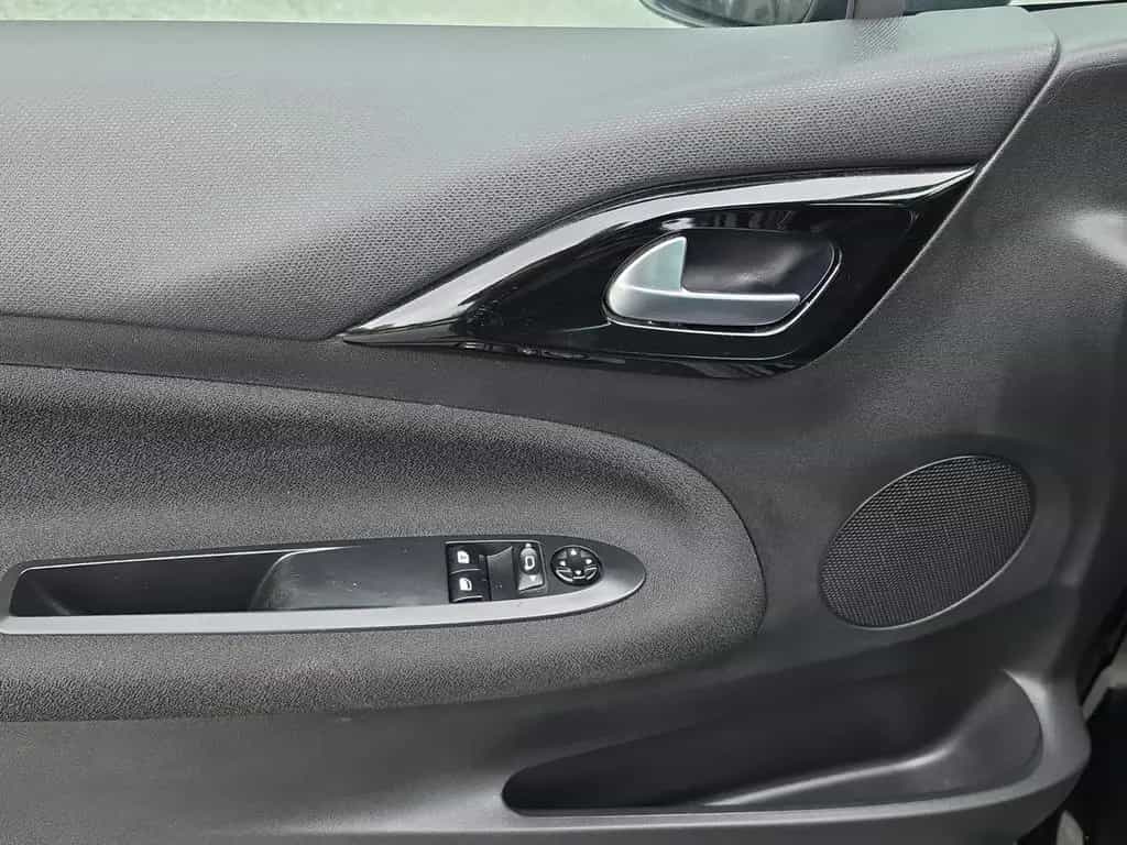 Citroën DS3 SoChic SPORTPAKET KLIMA PDC TEMPOMAT 06/2014-photo-21