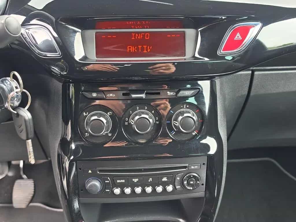Citroën DS3 SoChic SPORTPAKET KLIMA PDC TEMPOMAT 06/2014-photo-25