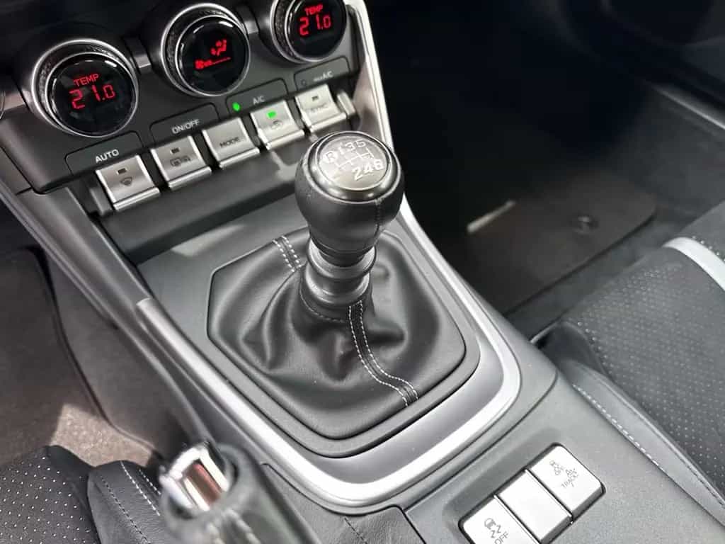 Toyota GR86 2.4L Coupe +Sportpaket +Leder +Digitales Co 11/2022-photo-13