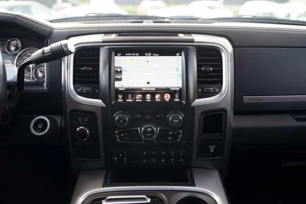Dodge RAM 2500 AHK Keyless Sitzbelüftung Navi Kamera 10/2017-photo-16