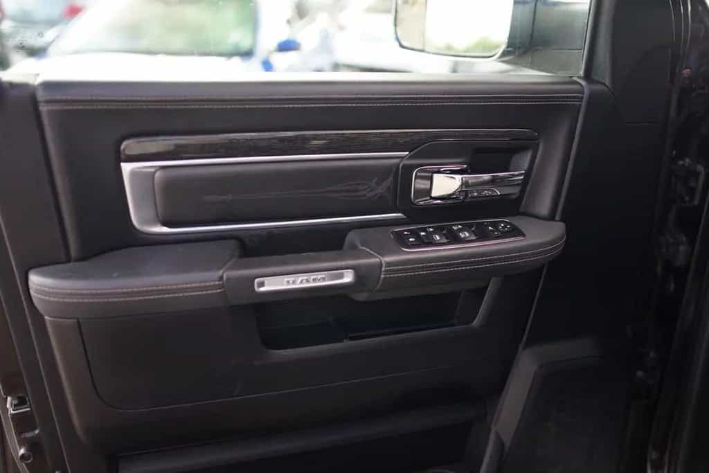 Dodge RAM 2500 AHK Keyless Sitzbelüftung Navi Kamera 10/2017-photo-21