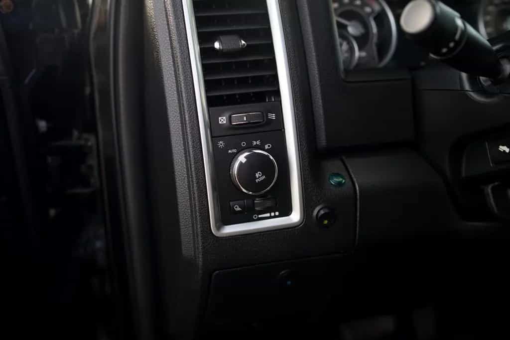 Dodge RAM 2500 AHK Keyless Sitzbelüftung Navi Kamera 10/2017-photo-22