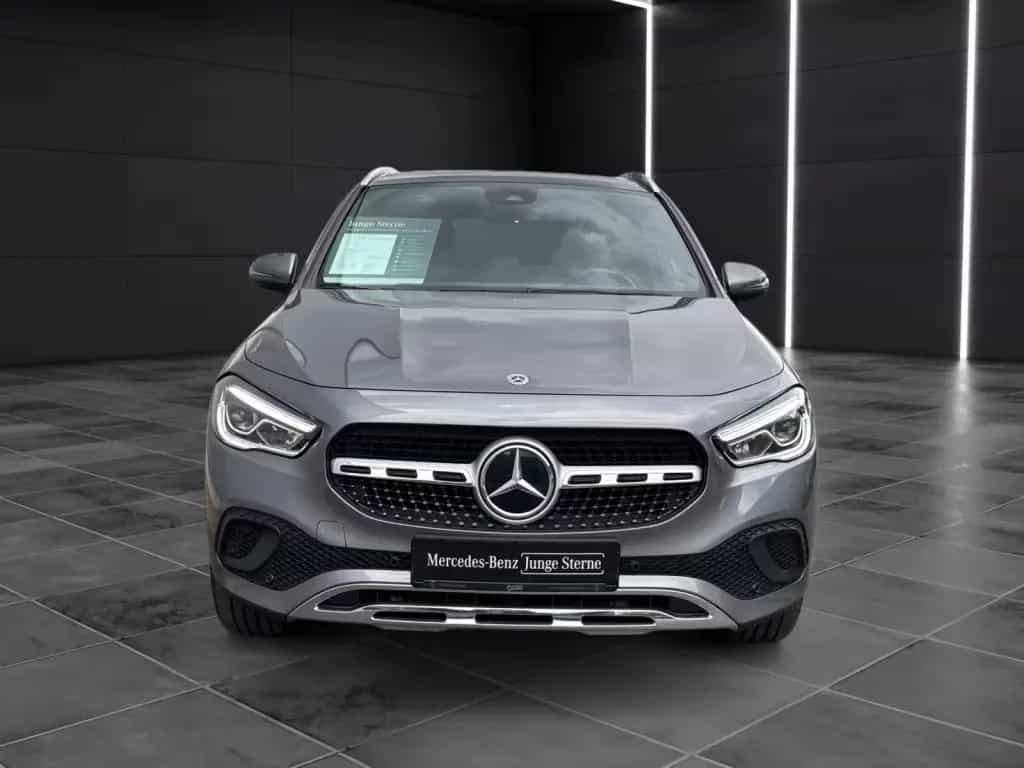 Mercedes-Benz GLA 250 Progressive*LED*Panorama-SD*Easy-Pack* 01/2021-photo-1