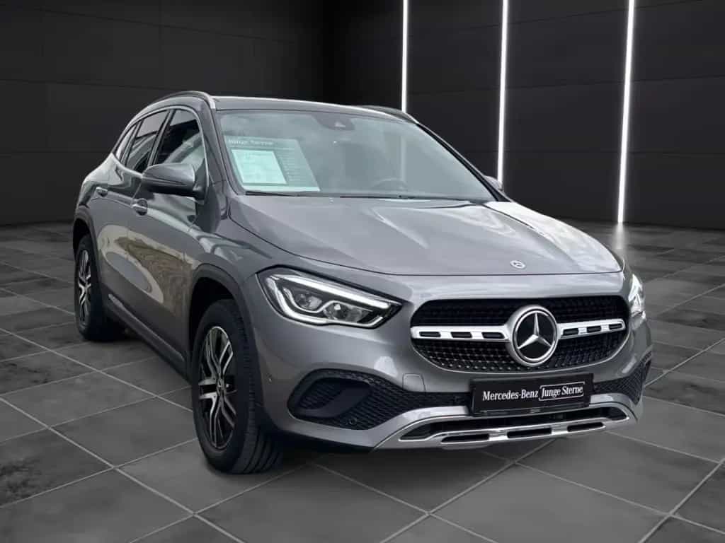 Mercedes-Benz GLA 250 Progressive*LED*Panorama-SD*Easy-Pack* 01/2021-photo-2