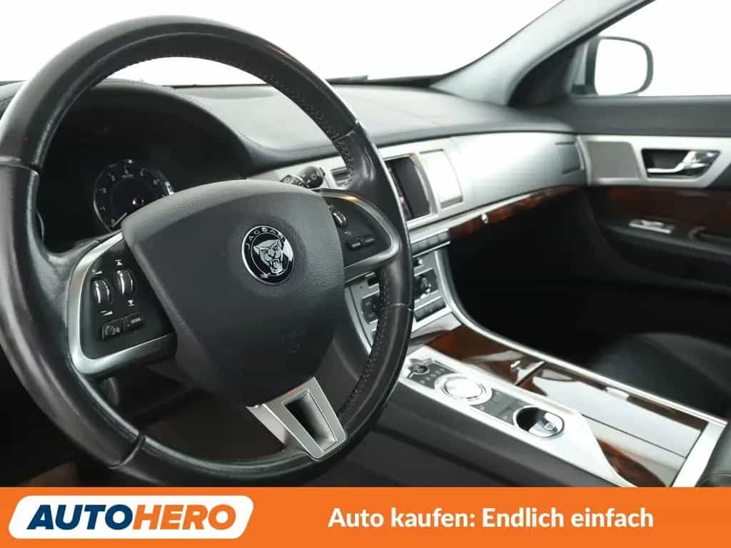Jaguar XF 3.0 V6 Kompressor AWD Aut.*NAV*TEMP*CAM*PDC* 03/2015-photo-10
