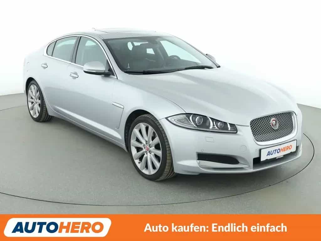 Jaguar XF 3.0 V6 Kompressor AWD Aut.*NAV*TEMP*CAM*PDC* 03/2015-photo-7
