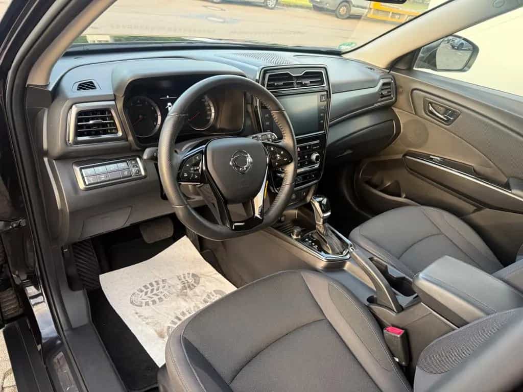 Ssangyong Tivoli 1.5 T-GDi real 2WD Navi Kamera AHK 1 Hand 12/2020-photo-13