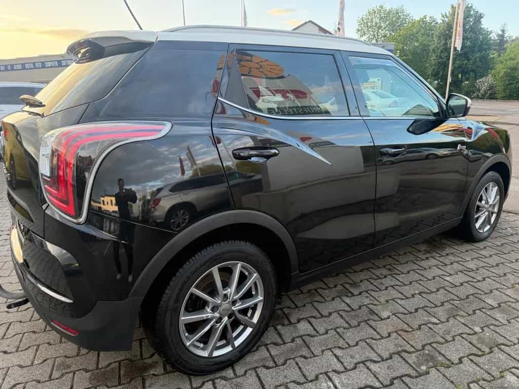 Ssangyong Tivoli 1.5 T-GDi real 2WD Navi Kamera AHK 1 Hand 12/2020-photo-3