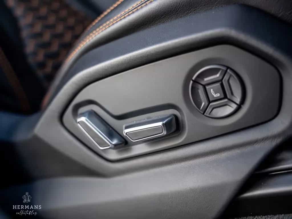 Lamborghini Urus 4.0 V8 / NOVITEC / B&O 3D / Carbon / Pano / 01/2019-photo-23
