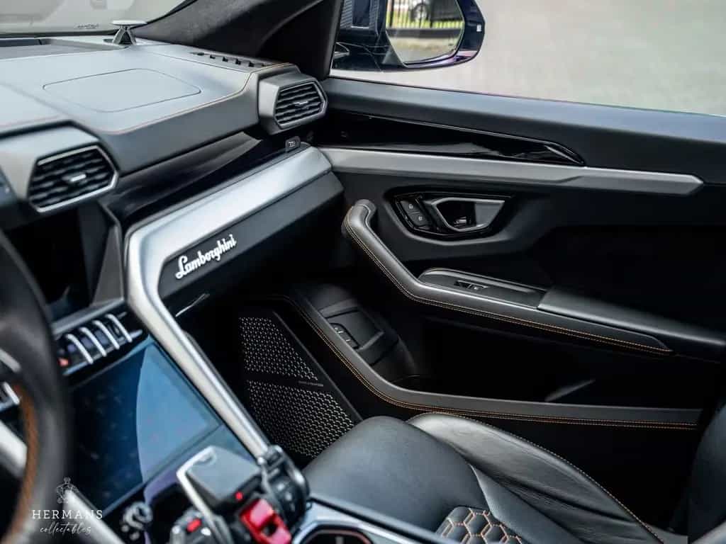 Lamborghini Urus 4.0 V8 / NOVITEC / B&O 3D / Carbon / Pano / 01/2019-photo-26