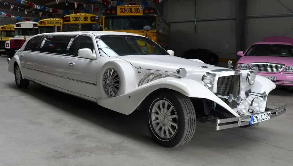 Lincoln Town Car Excalibur Stretchlimousine Brautauto 07/2005-photo-0