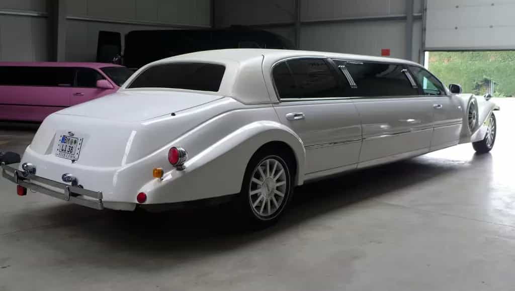 Lincoln Town Car Excalibur Stretchlimousine Brautauto 07/2005-photo-7